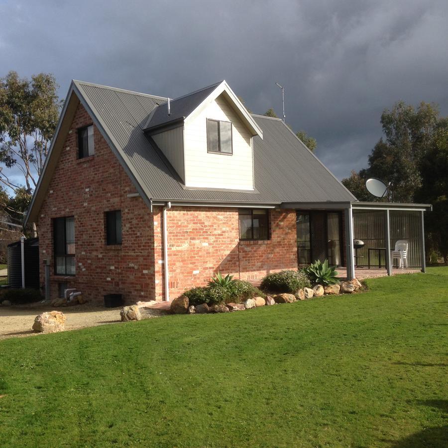 Prom Coast Holiday Lodge Waratah Bay Экстерьер фото