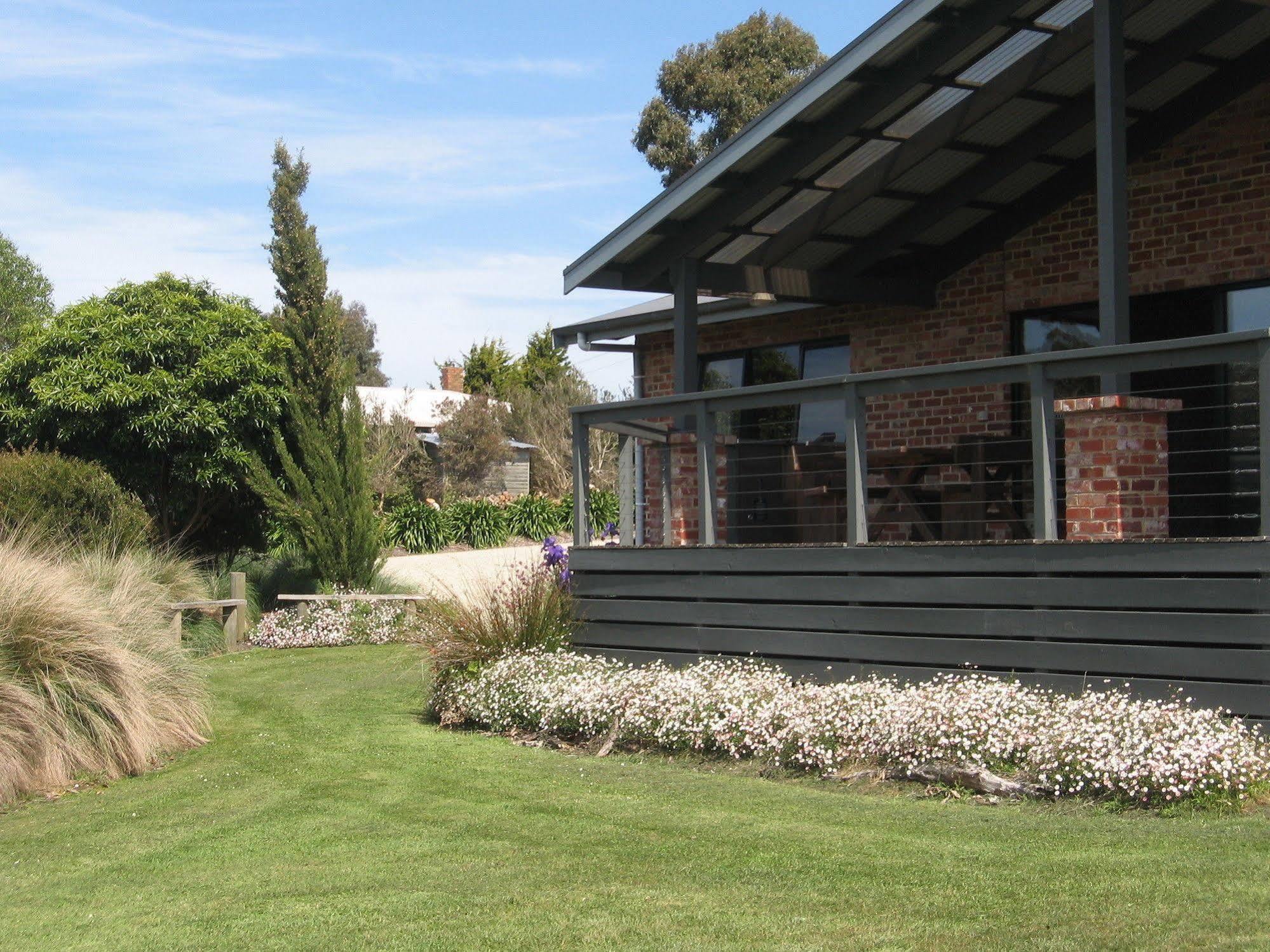 Prom Coast Holiday Lodge Waratah Bay Экстерьер фото