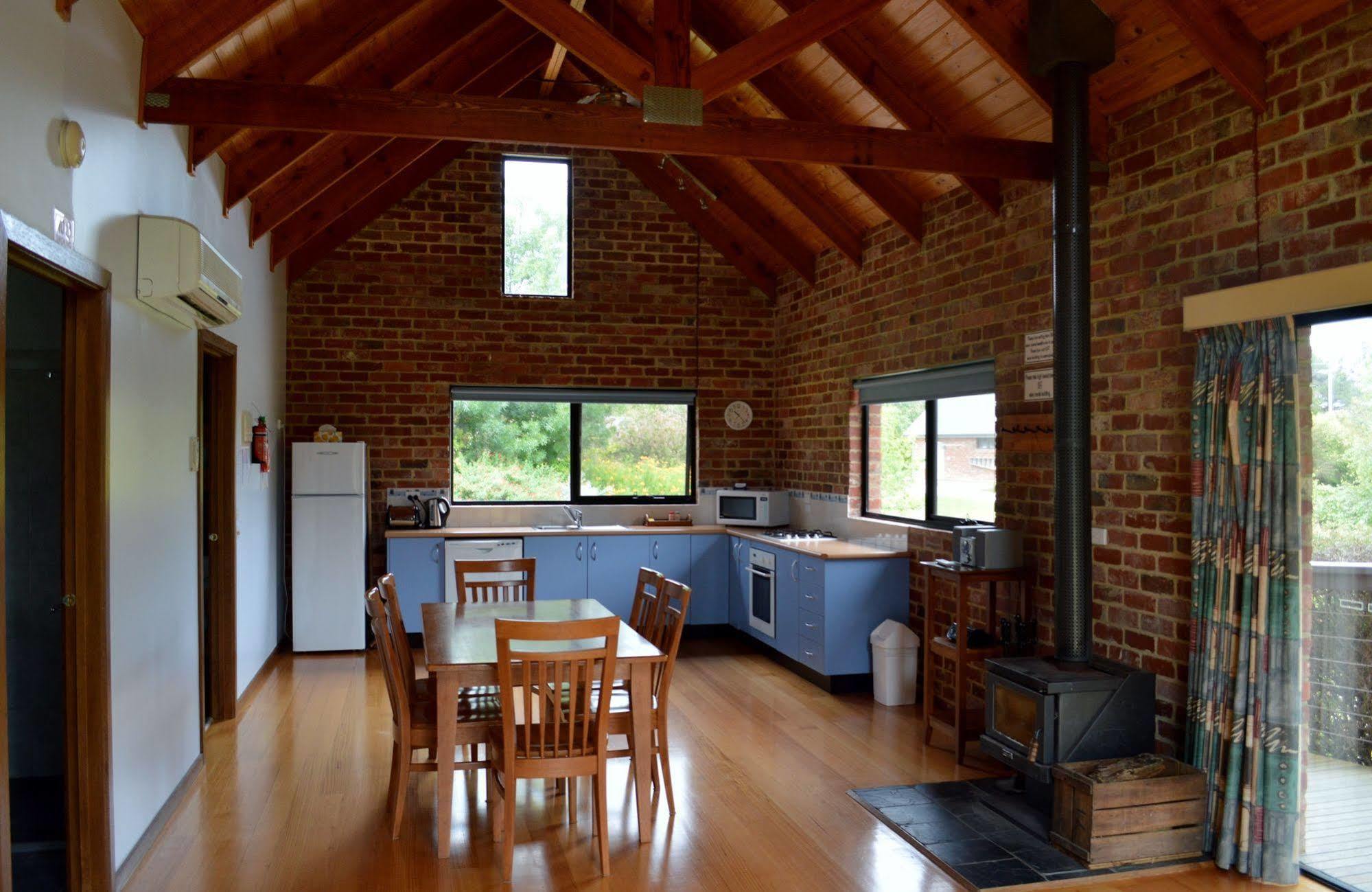 Prom Coast Holiday Lodge Waratah Bay Экстерьер фото
